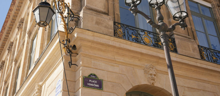 Batiment haussmannien Place Vendôme illustrant la Practice Immobilier